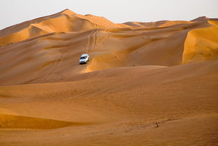 wahiba-sands-oman-desert-crossing-safari-expedition-dhofar-rub-al-khali-holiday-vacation-travel-photography-private-guide-arabia-camp-bidiya-qihayd-muhut-al-khaluf-dune-bashing.jpg