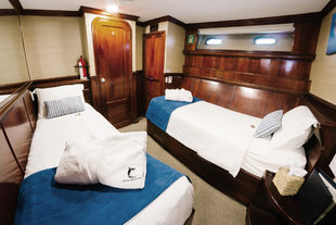 Galapagos Sky Deluxe Twin Cabin