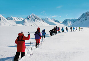 Snowshoeing in Spitsbergen - Adrian Nordenborg