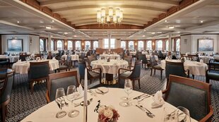 sea-cloud-spirit-tall-ship-restaurant-1.jpg