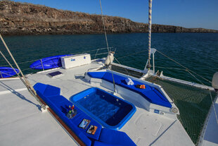 Nemo III Hot Tub