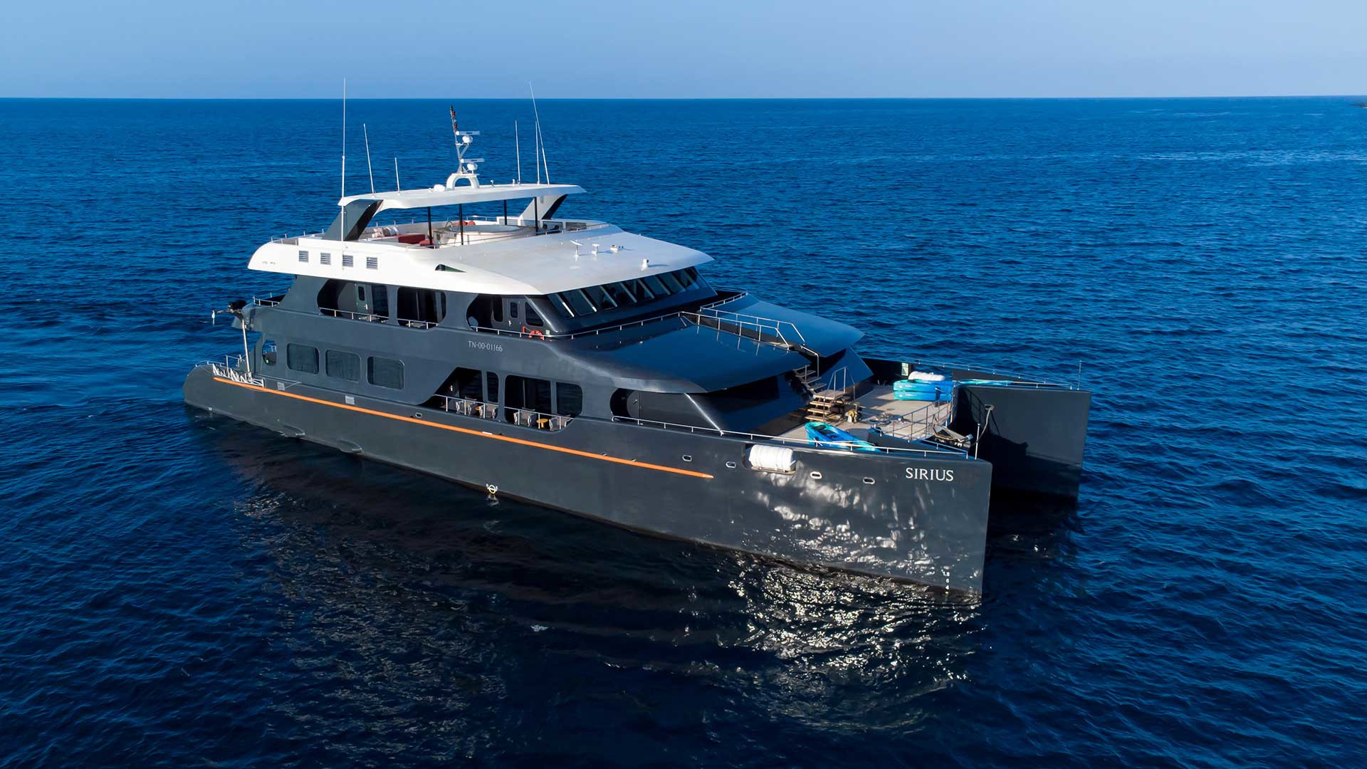 Galaxy Sirius sailing in the Galapagos Archipelago